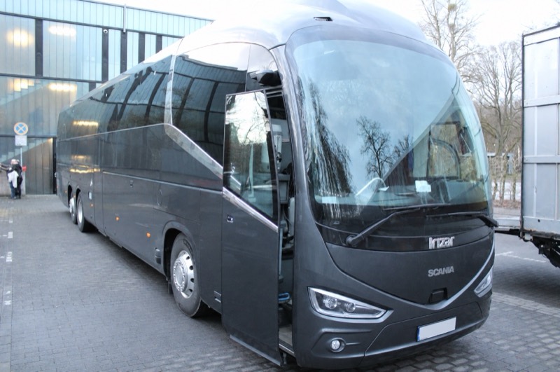 Buses & coaches